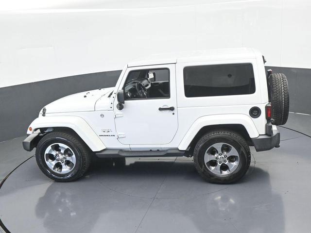 Photo of 2016 Bright White Clearcoat Jeep Wrangler
