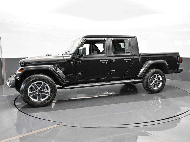 Photo of 2024 Black Clearcoat Jeep Gladiator