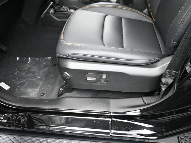 Photo of 2024 Black Clearcoat Jeep Gladiator