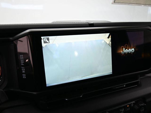 Photo of 2024 Black Clearcoat Jeep Gladiator