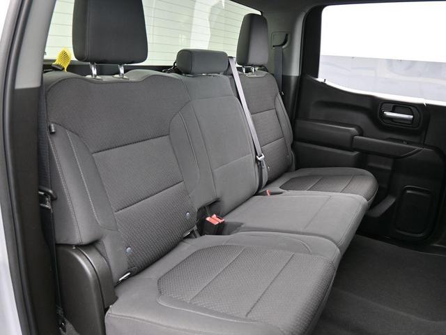 Photo of 2021 Silver Ice Metallic Chevrolet Silverado 1500
