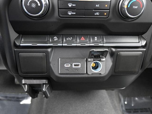 Photo of 2021 Silver Ice Metallic Chevrolet Silverado 1500