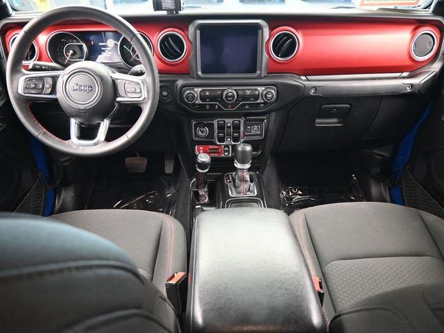Photo of 2023 Hydro Blue Pearlcoat Jeep Gladiator