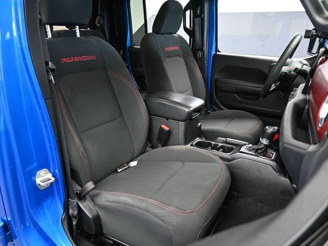 Photo of 2023 Hydro Blue Pearlcoat Jeep Gladiator