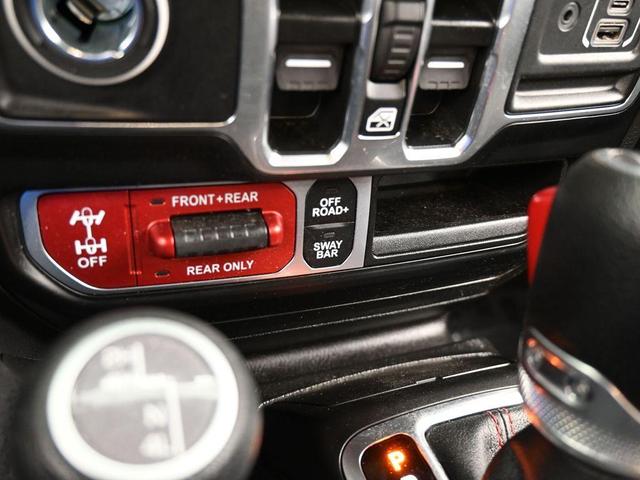 Photo of 2023 Hydro Blue Pearlcoat Jeep Gladiator