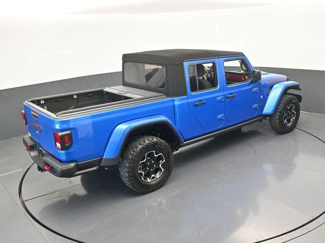 Photo of 2023 Hydro Blue Pearlcoat Jeep Gladiator