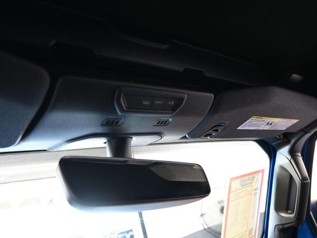 Photo of 2023 Hydro Blue Pearlcoat Jeep Gladiator