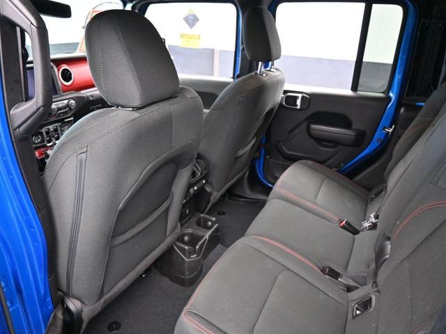 Photo of 2023 Hydro Blue Pearlcoat Jeep Gladiator