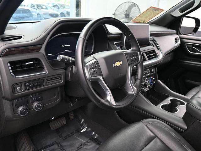 Photo of 2023 Black Chevrolet Suburban