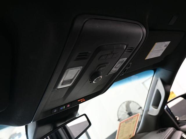 Photo of 2023 Black Chevrolet Suburban
