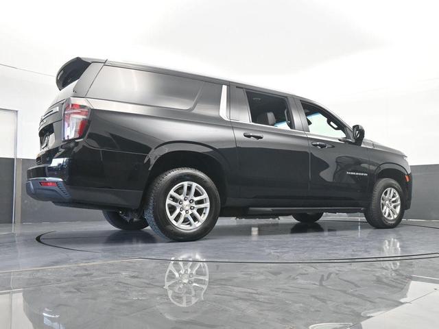 Photo of 2023 Black Chevrolet Suburban