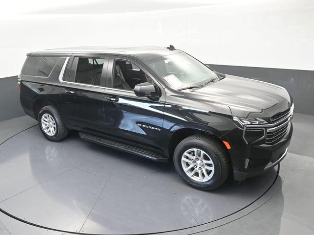 Photo of 2023 Black Chevrolet Suburban