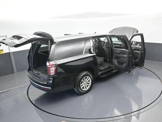 Photo of 2023 Black Chevrolet Suburban