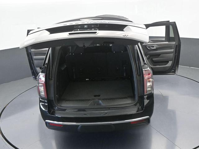 Photo of 2023 Black Chevrolet Suburban