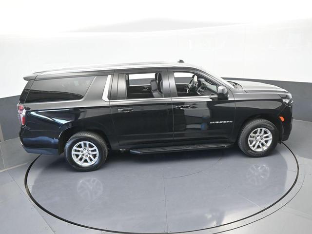 Photo of 2023 Black Chevrolet Suburban