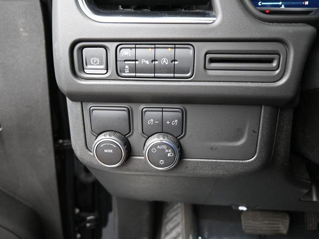 Photo of 2023 Black Chevrolet Suburban