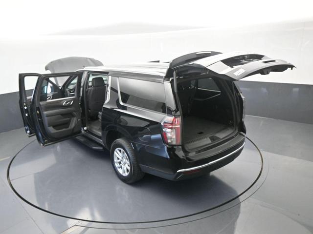 Photo of 2023 Black Chevrolet Suburban
