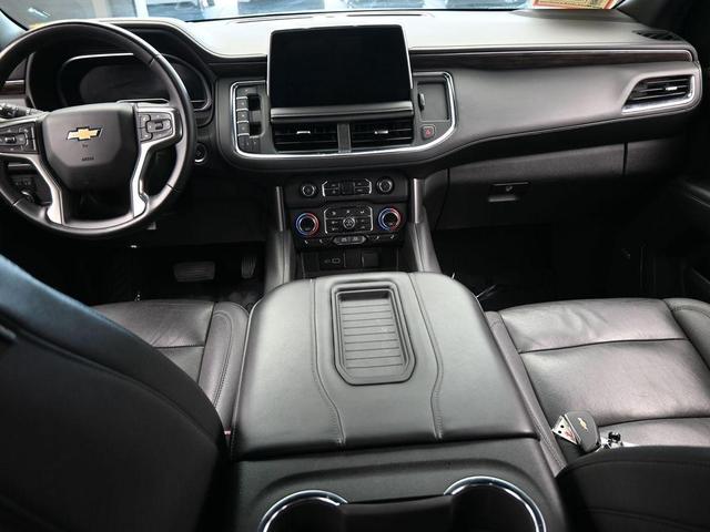 Photo of 2023 Black Chevrolet Suburban