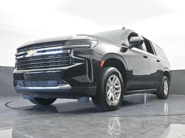 Photo of 2023 Black Chevrolet Suburban