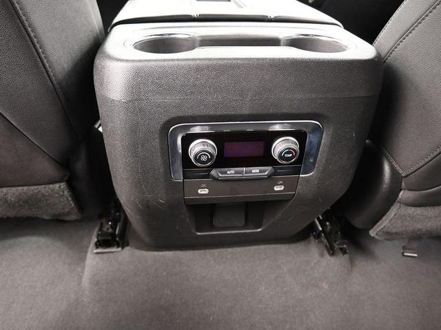 Photo of 2023 Black Chevrolet Suburban