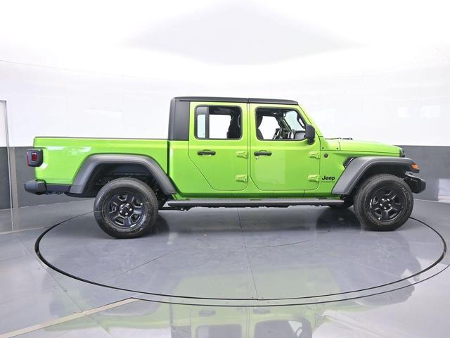 Photo of 2025 Mojito! Clearcoat Jeep Gladiator