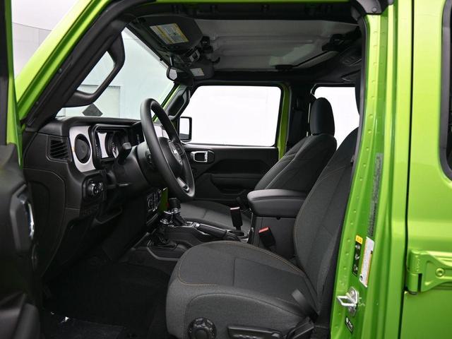 Photo of 2025 Mojito! Clearcoat Jeep Gladiator