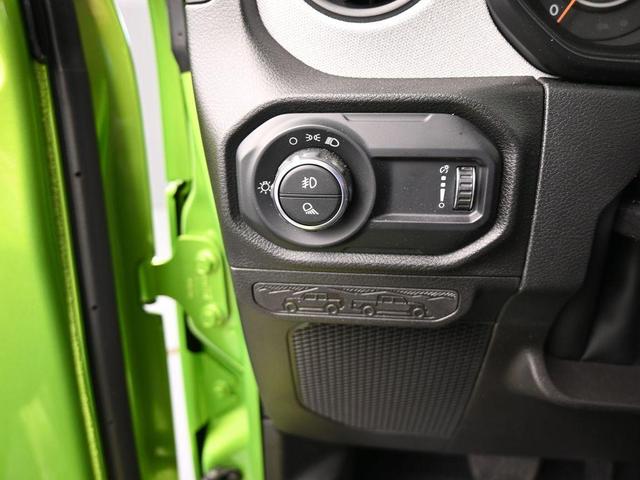 Photo of 2025 Mojito! Clearcoat Jeep Gladiator