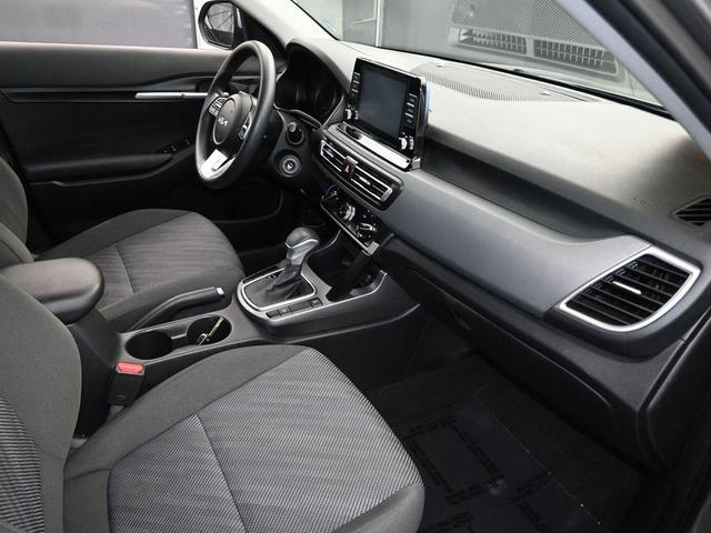 Photo of 2022 Steel Gray Kia Seltos