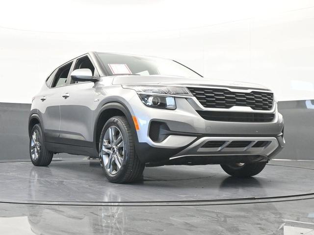Photo of 2022 Steel Gray Kia Seltos