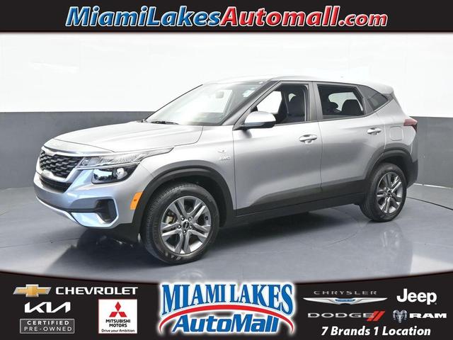 Photo of 2022 Steel Gray Kia Seltos