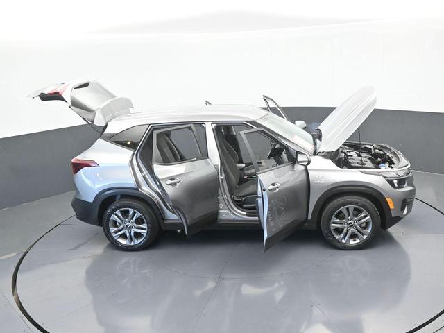 Photo of 2022 Steel Gray Kia Seltos