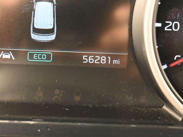 Photo of 2023 Flare Red Kia Carnival