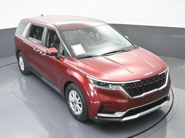 Photo of 2023 Flare Red Kia Carnival