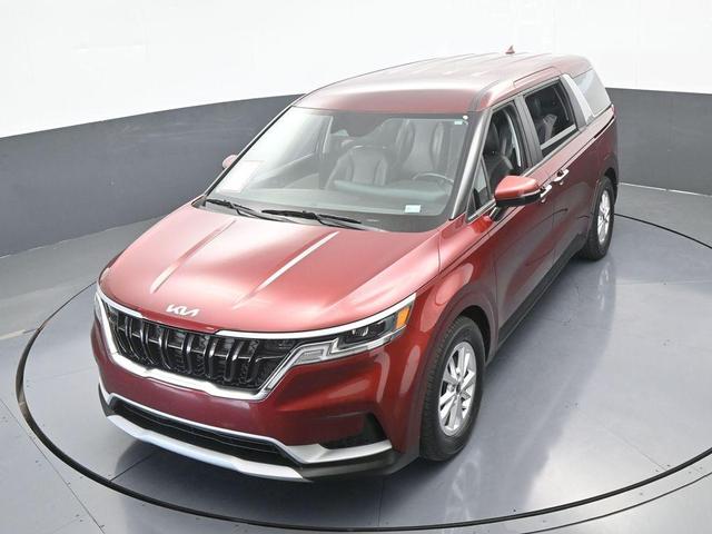 Photo of 2023 Flare Red Kia Carnival