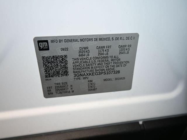 Photo of 2023 Summit White Chevrolet Equinox