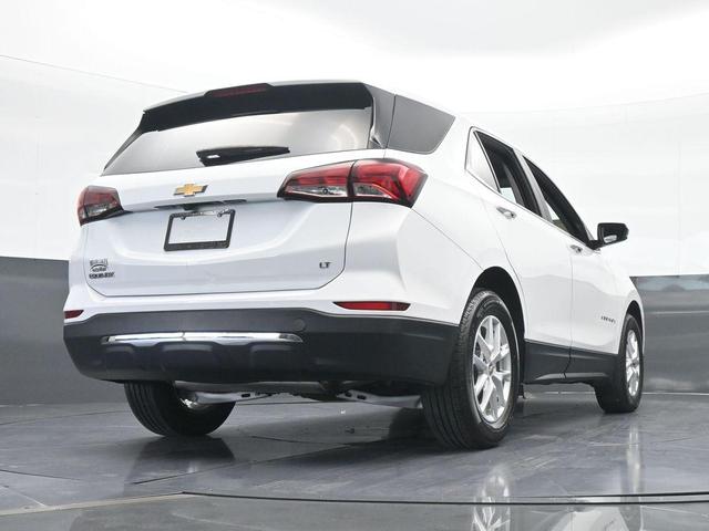 Photo of 2023 Summit White Chevrolet Equinox