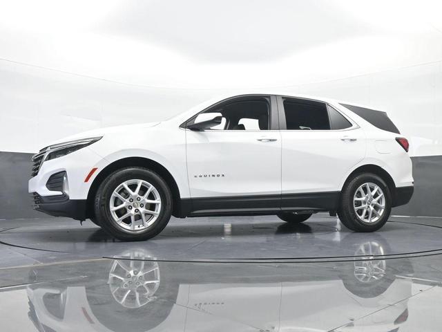 Photo of 2023 Summit White Chevrolet Equinox