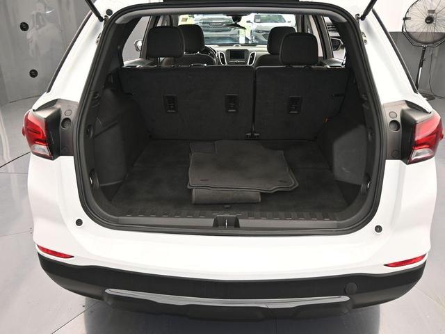 Photo of 2023 Summit White Chevrolet Equinox