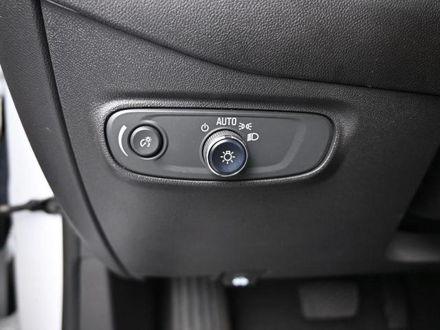 Photo of 2023 Summit White Chevrolet Equinox