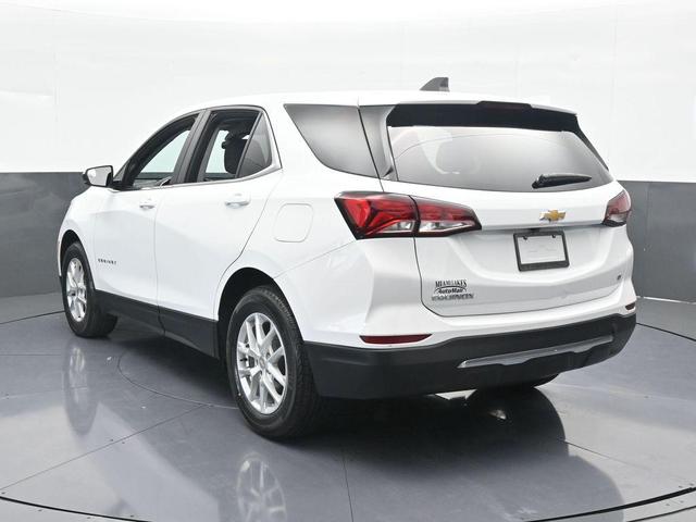 Photo of 2023 Summit White Chevrolet Equinox