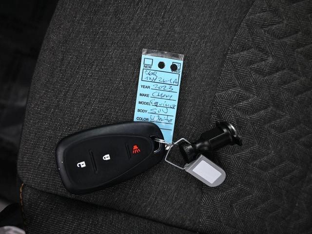 Photo of 2023 Summit White Chevrolet Equinox