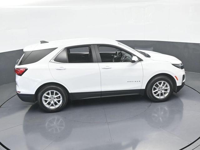Photo of 2023 Summit White Chevrolet Equinox