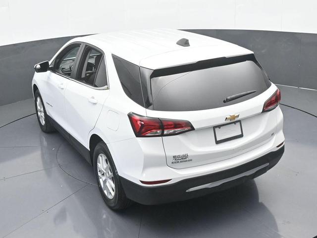 Photo of 2023 Summit White Chevrolet Equinox