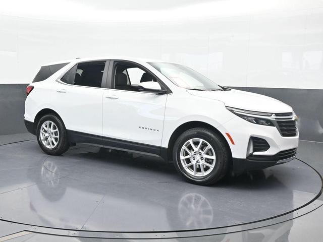 Photo of 2023 Summit White Chevrolet Equinox