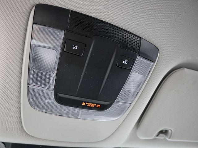 Photo of 2023 Ebony Black Kia Sorento