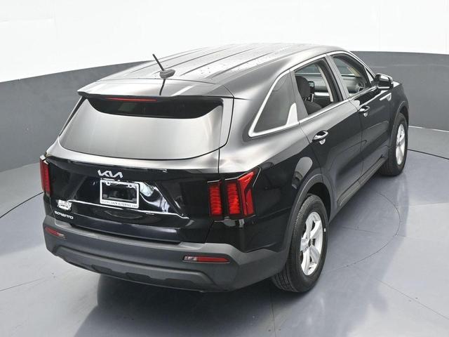 Photo of 2023 Ebony Black Kia Sorento