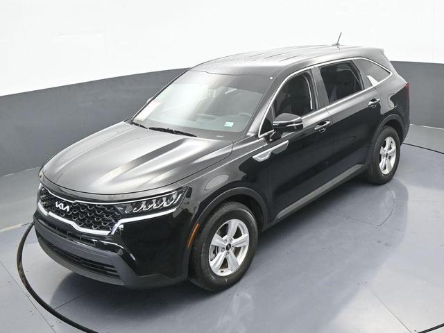 Photo of 2023 Ebony Black Kia Sorento