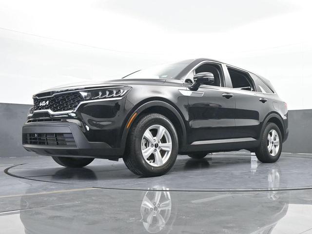 Photo of 2023 Ebony Black Kia Sorento