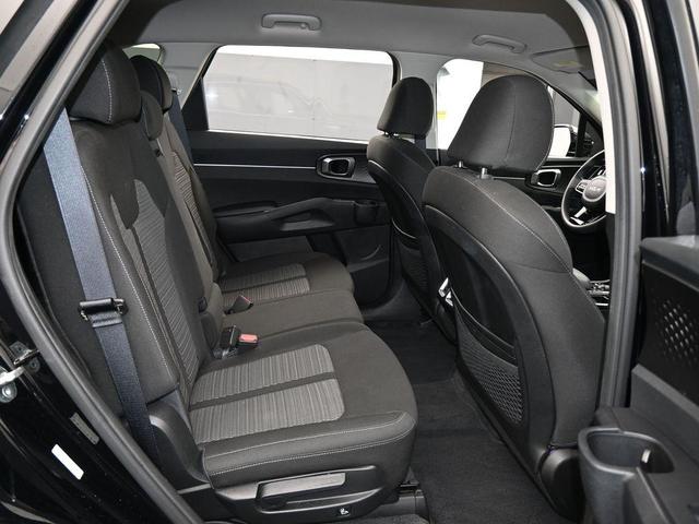 Photo of 2023 Ebony Black Kia Sorento
