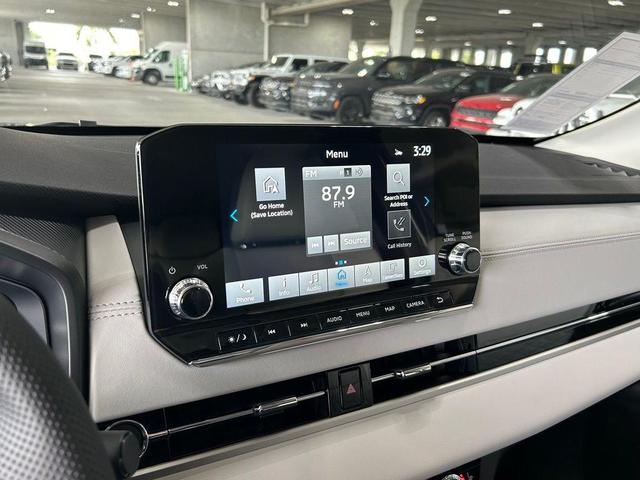 Photo of 2024 Black Diamond Mitsubishi Outlander